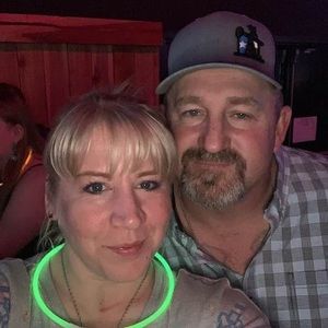 Meet your Posher, Wes anita